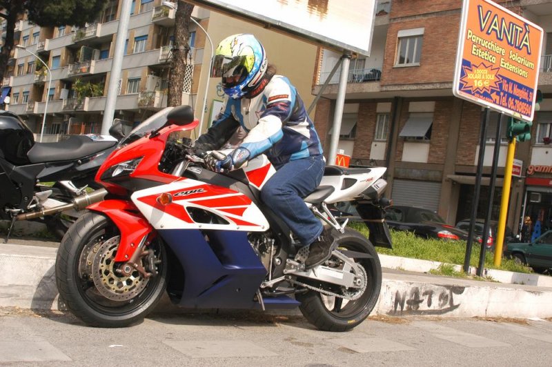 cbr100020.jpg